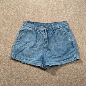 American Eagle Light Wash Mom Shorts